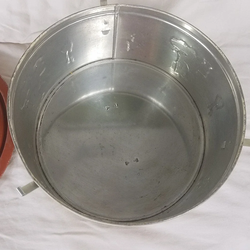 Decorware Metal Cake Carrier Vintage Round Orange Cream Tin Retro Kitchen Good
